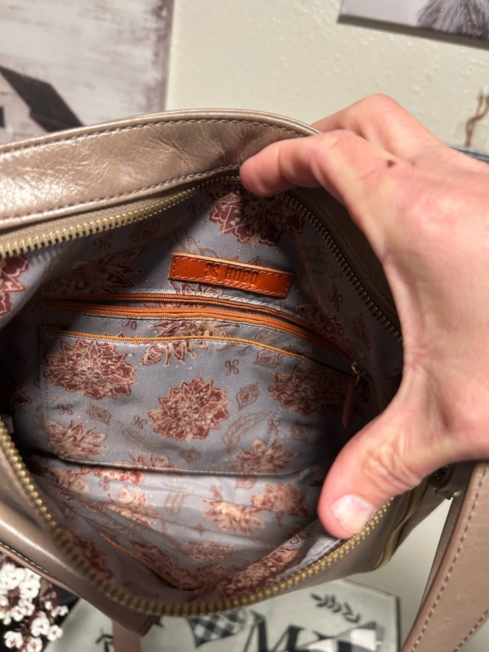 HOBO Taupe Leather Crossbody with Matching Taupe Wallet - Picture 8 of 16